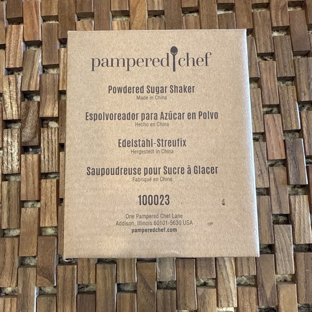 Pampered Chef Powdered Sugar Shaker Item #100023 New In Box Retired Baking